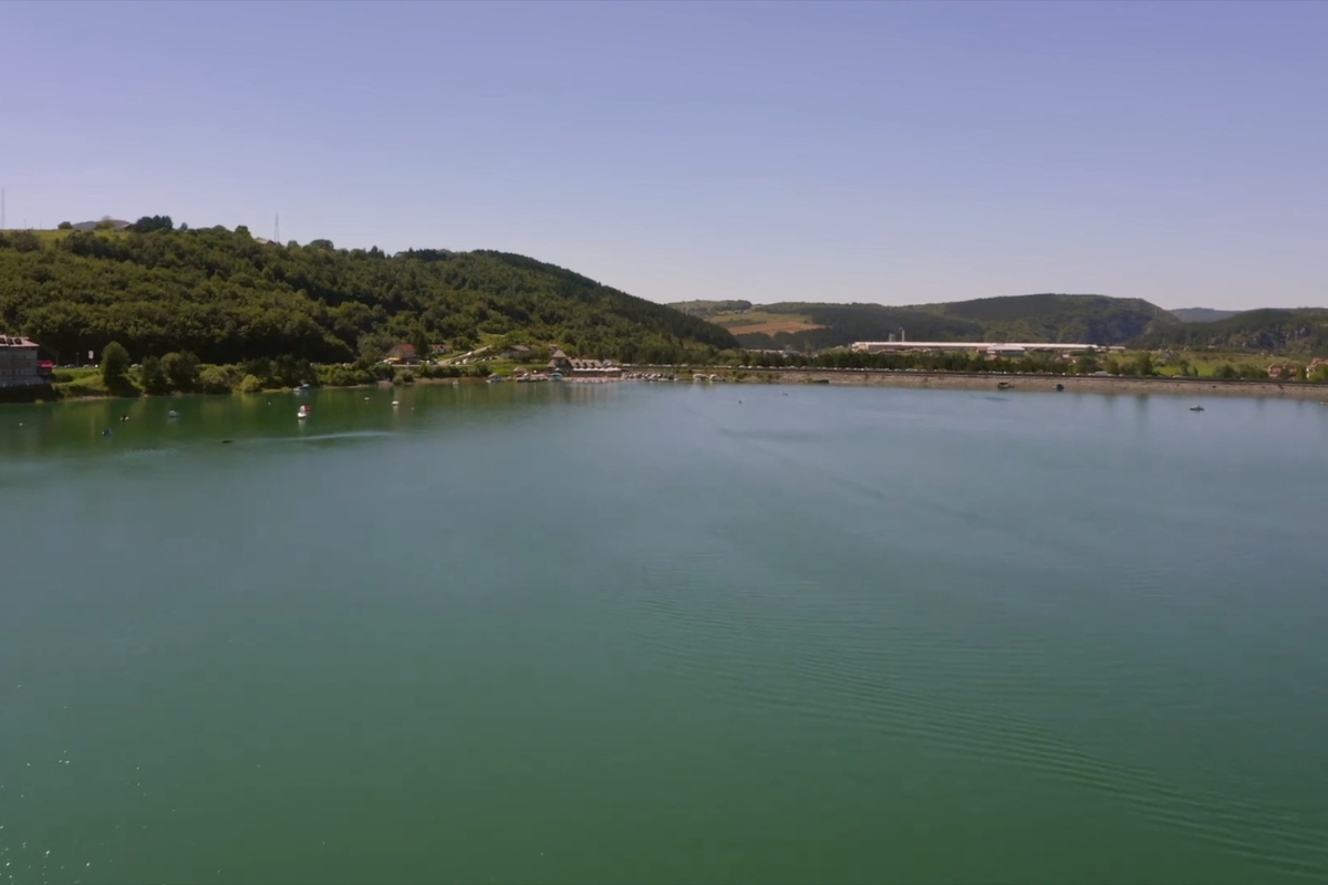 zlatar i zlatarsko jezero iz drona